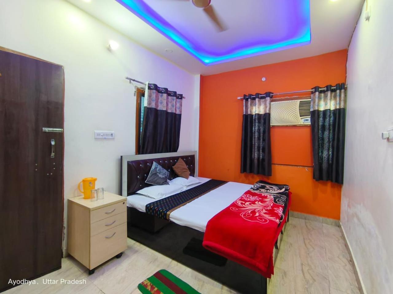 Hotel Shri Ram Bhavan Ayodhya Exterior foto